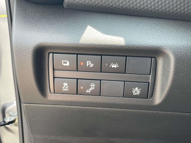 Used 2025 Nissan Kicks Play SUV
