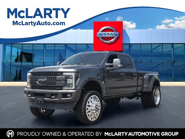 2017 Ford F-350 Super Duty Platinum Crew Cab LB DRW 4WD