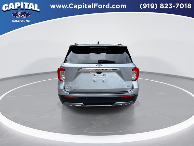 Used 2023 Silver Ford XLT image 7