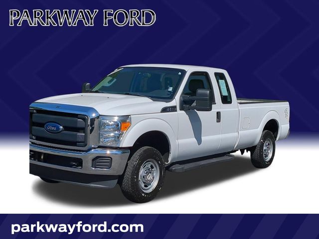 Oxford White 2016 Ford F-250 Super Duty XL SuperCab 4WD Pickup Truck Four-Wheel Drive 6-Speed Automatic