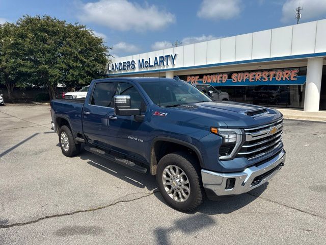 2025 Chevrolet Silverado 2500HD LTZ Crew Cab 4WD