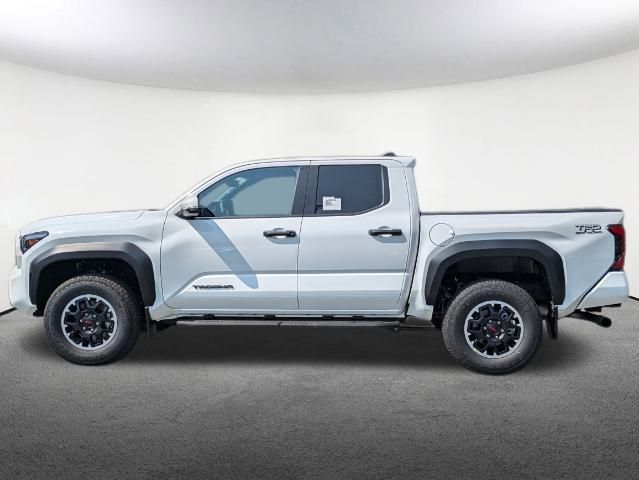 2024 Toyota Tacoma TRD Off-Road 9