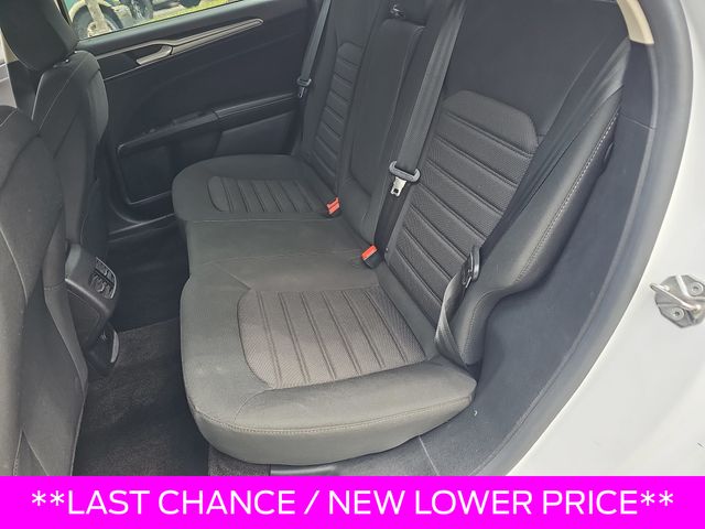 Used 2020 White Ford SE image 14