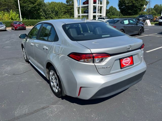 2026 Toyota Corolla LE - Photo 10
