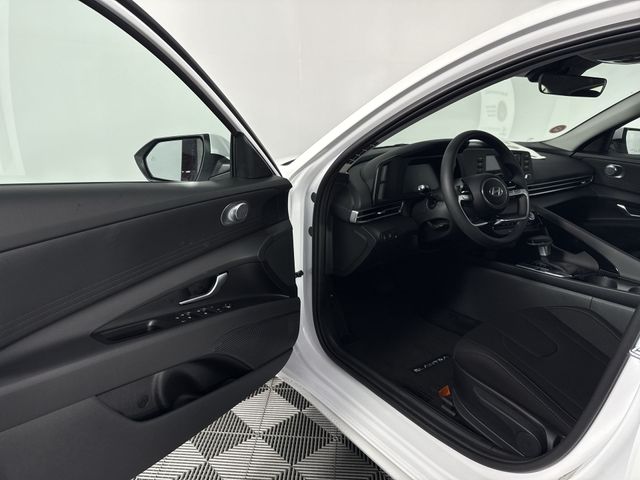 Used 2025 Hyundai Elantra Hybrid For Sale in Indianapolis, IN