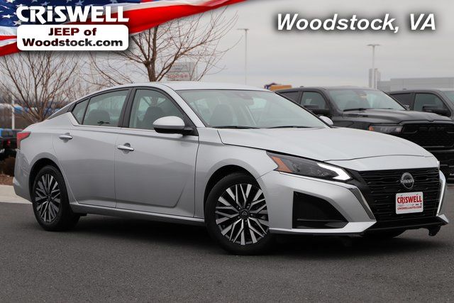 2023 Nissan Altima 2.5 SV FWD