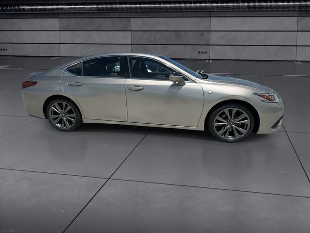 2019 Lexus ES