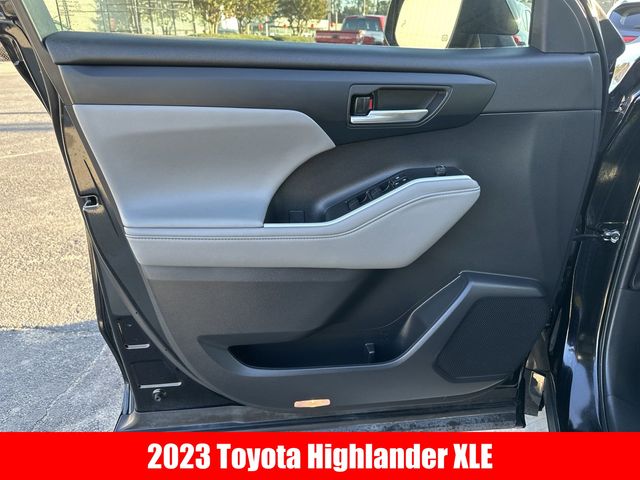 2023 Toyota Highlander XLE 4