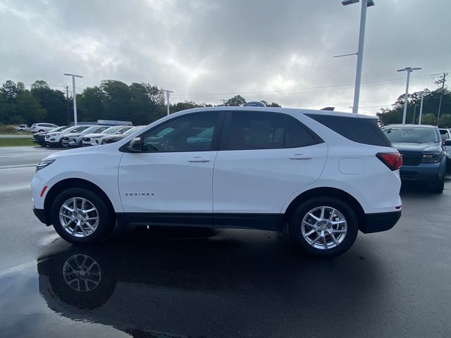 2022 Chevrolet Equinox LS 4