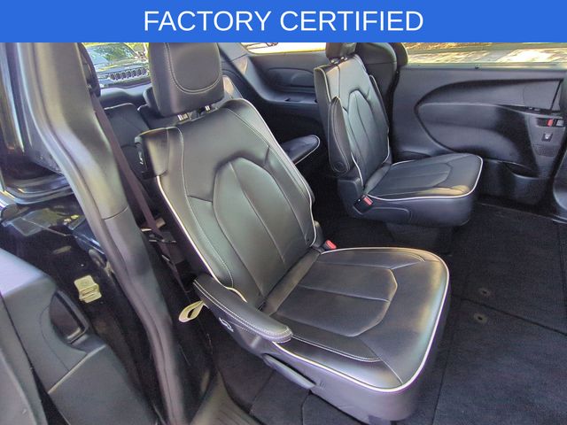 Used 2025 Black Chrysler Limited image 34
