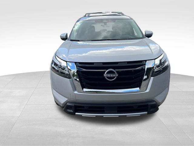 2024 Nissan Pathfinder Platinum 4