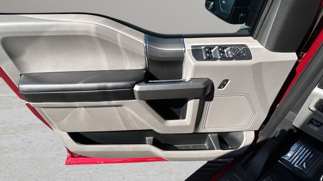 Used 2018 Red Ford XLT image 19