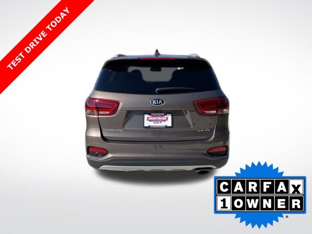 2019 Kia Sorento EX 4