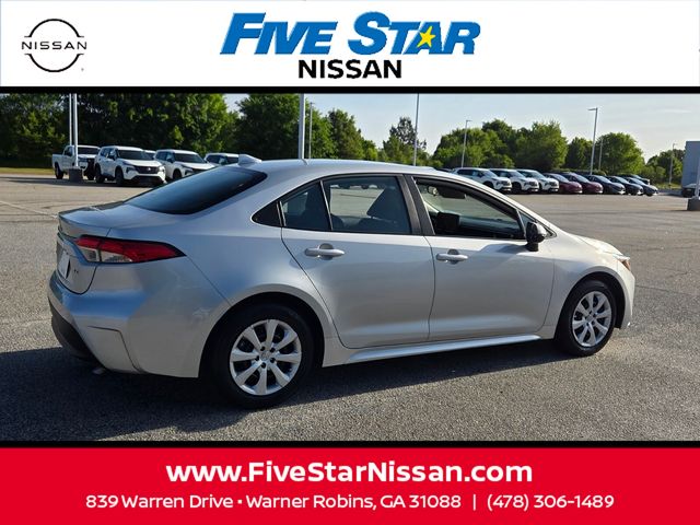 Used 2023 Silver Toyota LE image 14