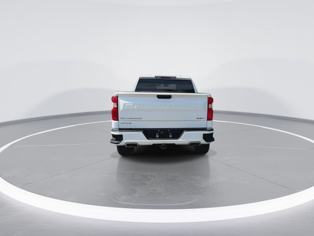 Used 2023 White Chevrolet RST image 9