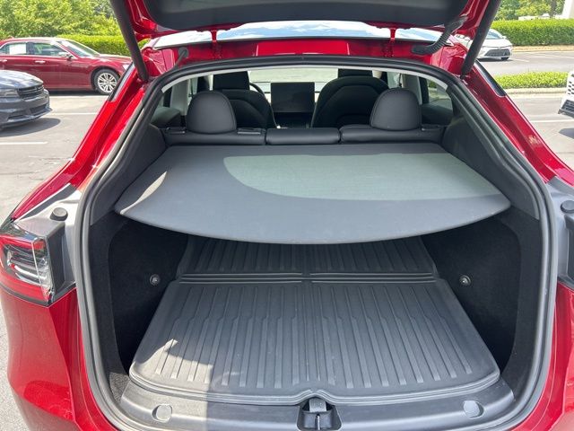 2024 Tesla Model Y Long Range - Photo 11