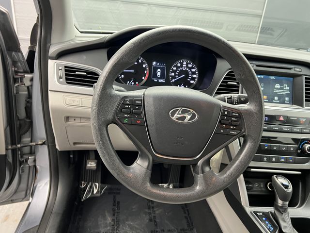 2016 Hyundai Sonata Base 24