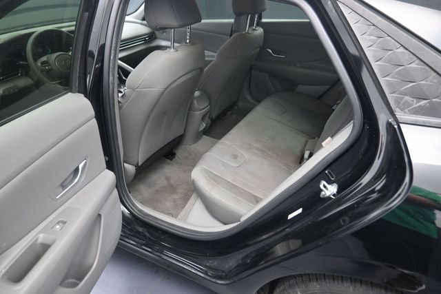 2024 Hyundai Elantra SE Black at DeMontrond Auto Country