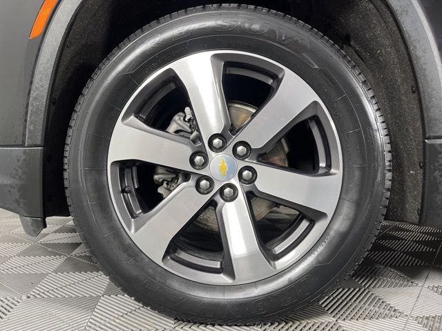 2022 Mosaic Black Metallic Chevrolet Traverse LT Leather AWD SUV