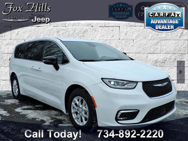 2025 Chrysler Pacifica Select FWD