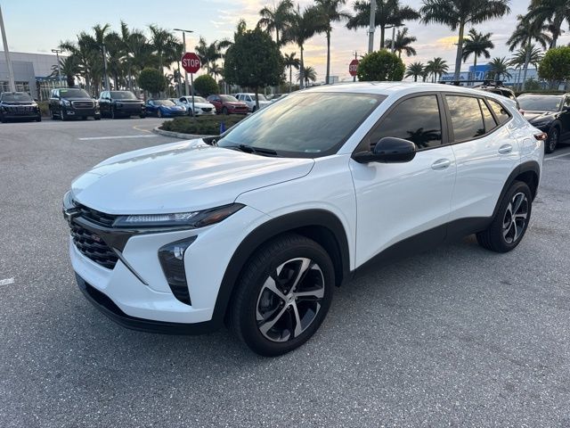 Used 2024 Chevrolet Trax Image
