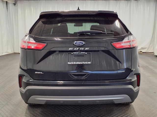 2023 Ford Edge