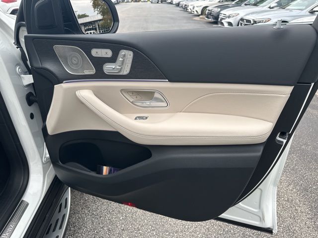 2025 Mercedes-Benz GLS GLS 450 White at Bob King Buick GMC
