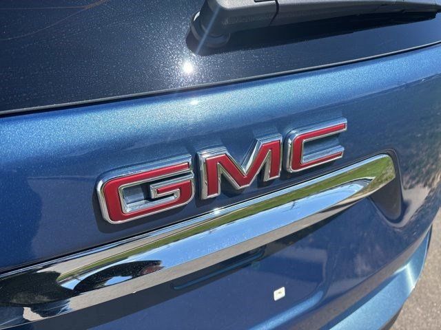 2024 GMC Terrain SLE photo