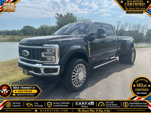  2026 Ford F-450 Super Duty Lariat Crew Cab LB DRW 4WD   
