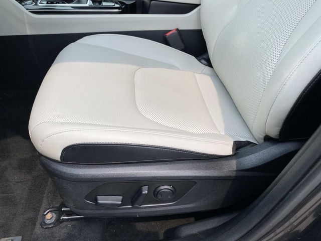 Used 2025 Kia Sportage SUV