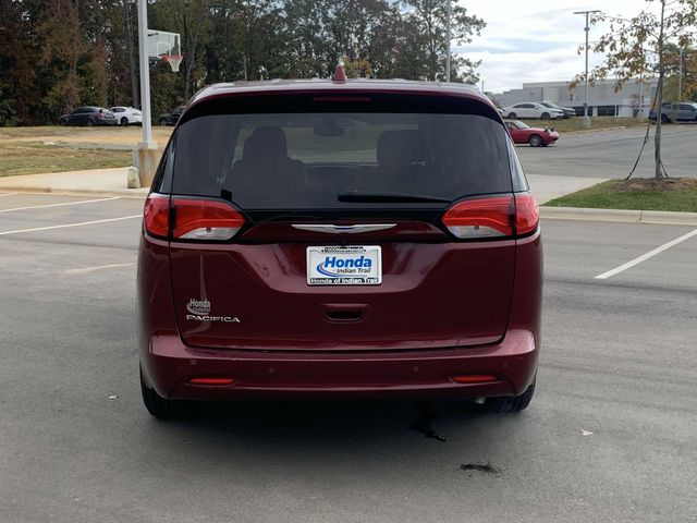 2017 Chrysler Pacifica Touring 9