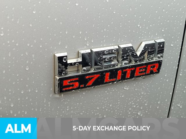 2015 Ram 1500 Big Horn photo 3