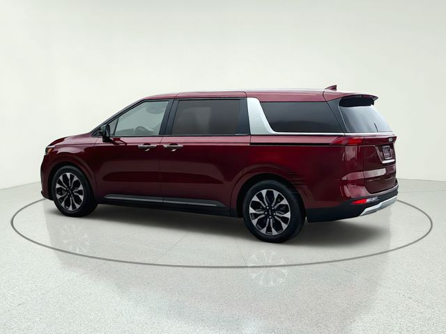 Used 2022 Kia Carnival Van