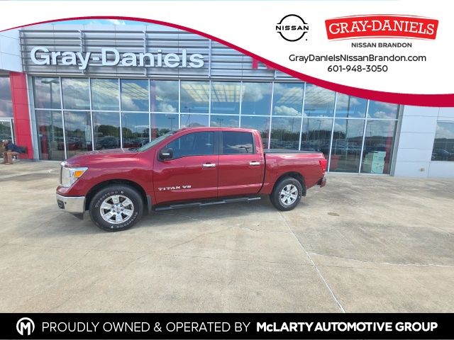 2018 Nissan Titan SV 4X2 Crew Cab's photo