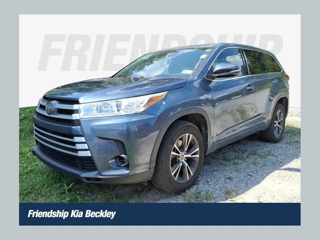 Shoreline Blue Pearl 2018 Toyota Highlander SUV / Crossover Front-Wheel Drive 6-Speed Automatic