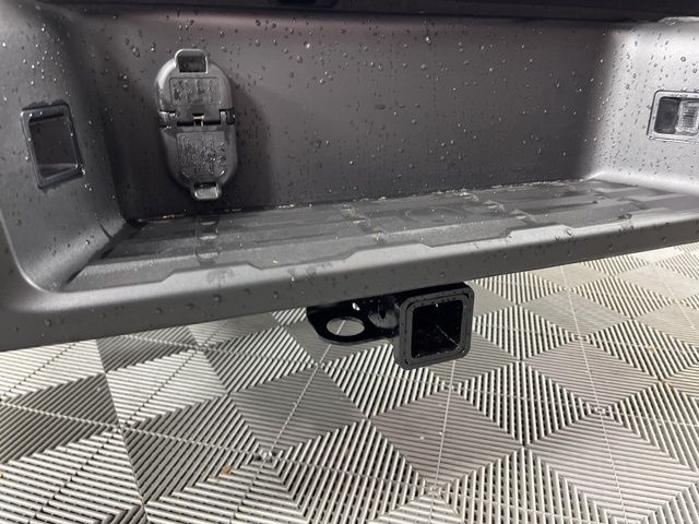 2025 Glacier White Nissan Frontier PRO-X RWD Truck