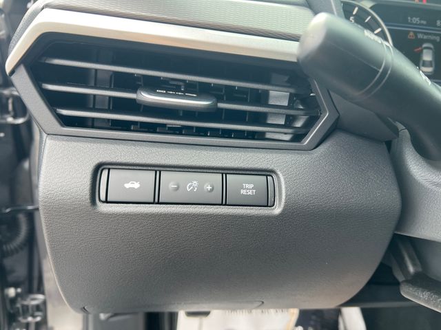 2025 Gun Metallic Nissan Altima SR FWD Sedan