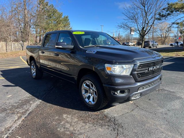 View vehicle photo 3