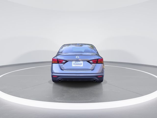 Used 2021 Gray Nissan 2.5 SR image 7