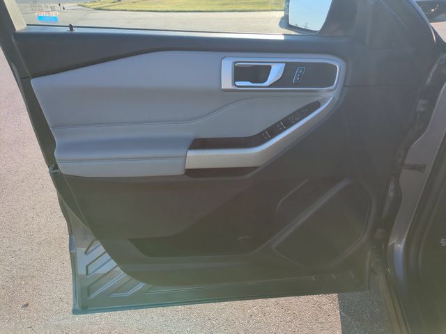 Used 2022 Gray Ford XLT image 12