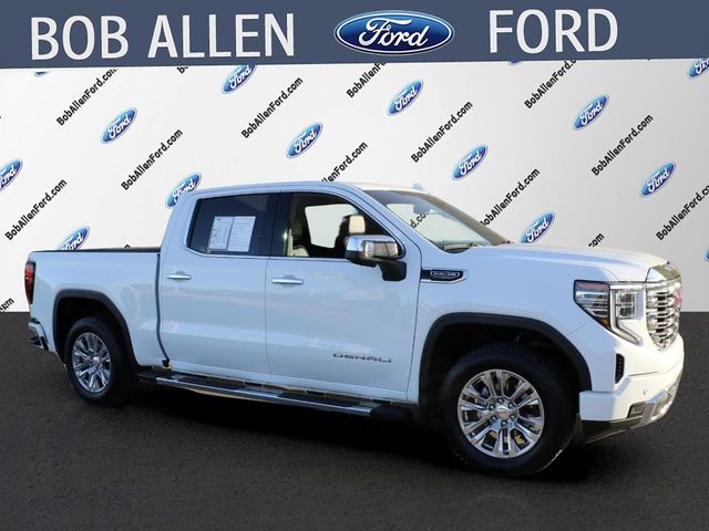 2023 GMC Sierra 4WD Crew Cab Short Box Denali's photo
