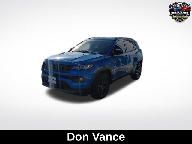 Hydro Blue Pearlcoat 2026 Jeep Compass Latitude 4WD SUV / Crossover Four-Wheel Drive 8-Speed Automatic