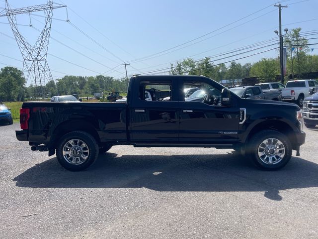 2022 Ford F-350SD Limited - Black Metallic exterior view 8