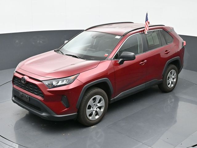 2021 Toyota RAV4 LE 42