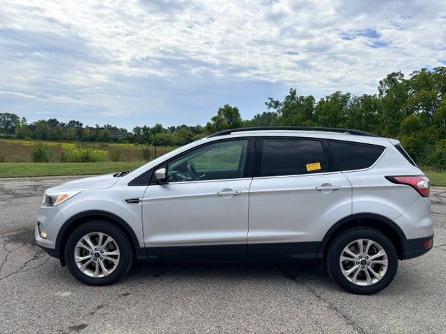Used 2018 Ford Escape SE with VIN 1FMCU9GD1JUC47449 for sale in Ypsilanti, MI