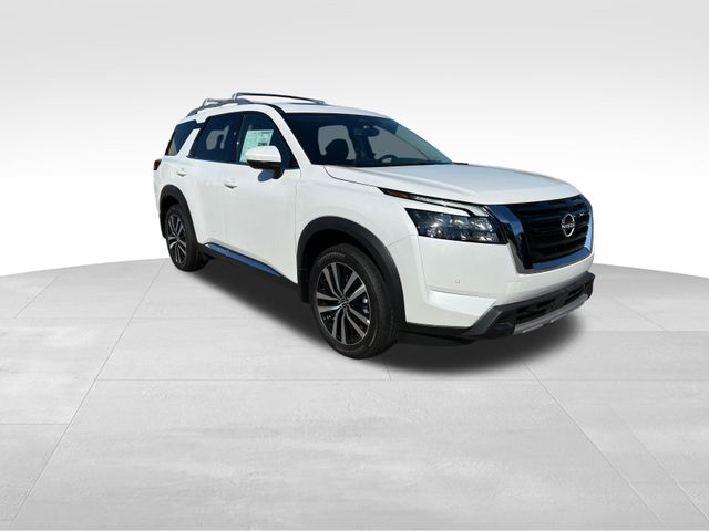 2025 Everest White Pearl Tricoat Nissan Pathfinder Platinum FWD SUV