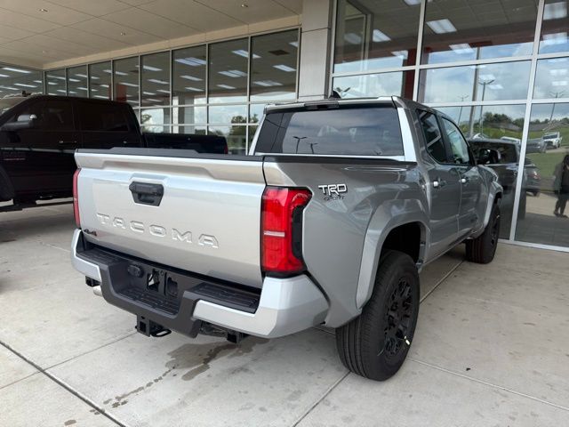 2025 Toyota Tacoma TRD Sport Double Cab photo 5