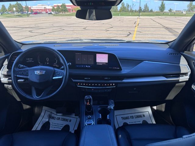 2024 Cadillac XT4 AWD Premium Luxury