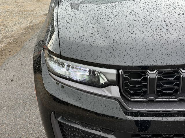 new 2026 Jeep Grand Cherokee car, priced at $37,525