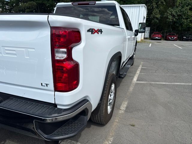 Used 2025 White Chevrolet LT image 7